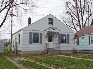 8348 Gordon Dr, Highland, IN 46322