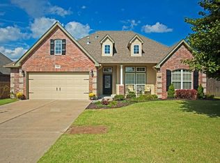 4600 SW Alfalfa Ave, Bentonville, AR 72712