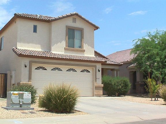 3rd image of 2710 E Cowboy Cove Trl