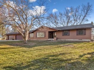 2075 Edgewood Dr, Owatonna, MN 55060