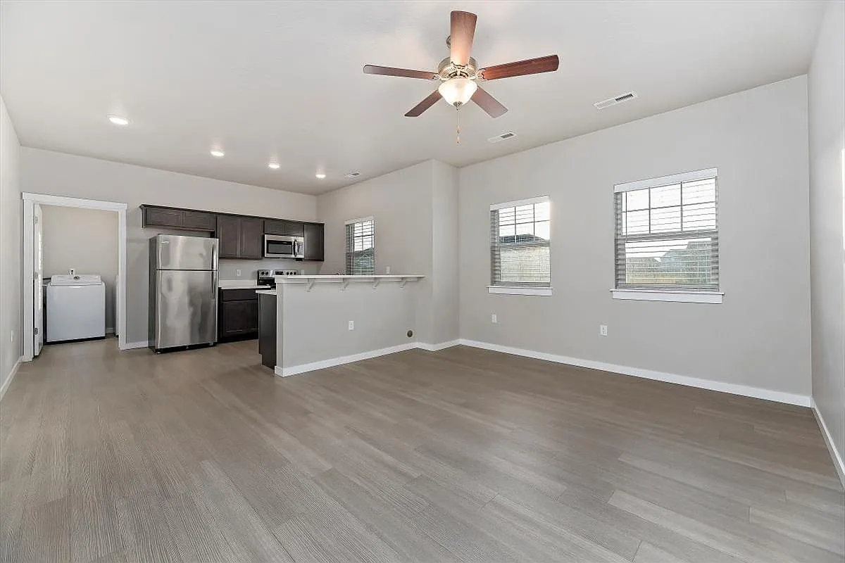 White Hawk Townhomes — Photo 2