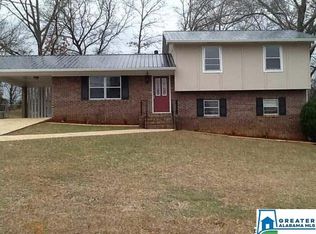 465 Grandview Dr, Eastaboga, AL 36260