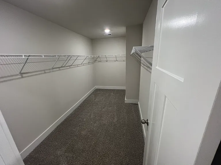 920 Burghley Cir — Photo 14