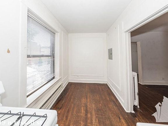 2nd image of 2239 N Bissell St #1824