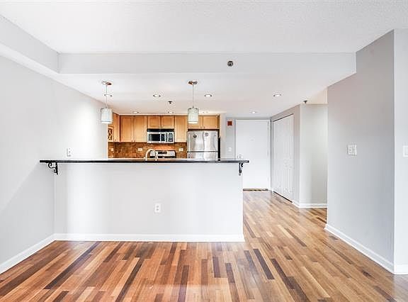 4th image of 700 1st St APT 3K