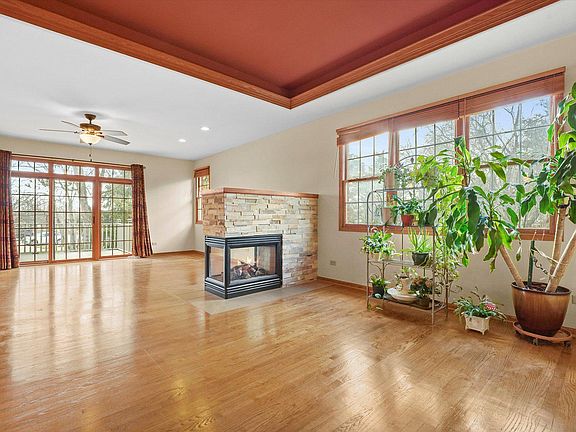 5th image of 11328 Longwood Cir