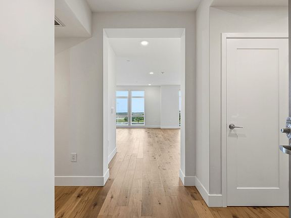 2nd image of 400 Mariners Island Blvd Unit 209