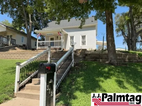 312 1st Corso, Nebraska City, NE 68410