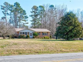 601 E Sheraton Park Rd, Pleasant Garden, NC 27313
