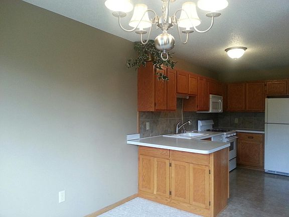 3rd image of 358 Upper Wood Way