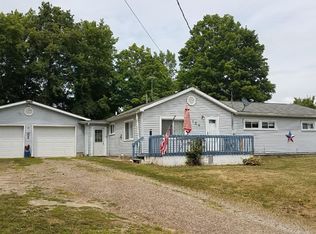 134 W Maple St, Muir, MI 48860