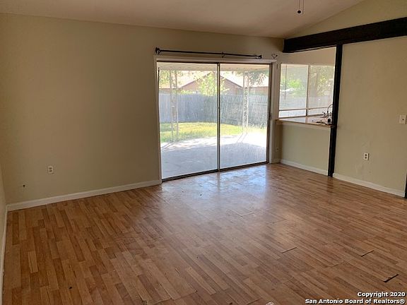 5th image of 4326 Stockdale St