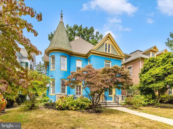 831 Oak Hill Ave, Hagerstown, MD 21742