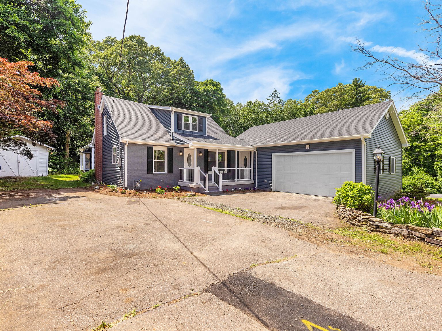 596 Woodbridge St, Manchester, CT 06042 MLS 24020574 Zillow