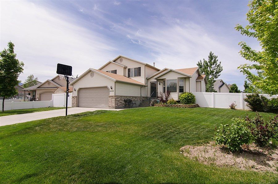 1st image of 5502 W Crest Flower Way