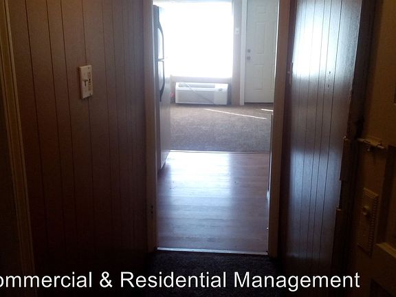 5th image of 705 N 6th St