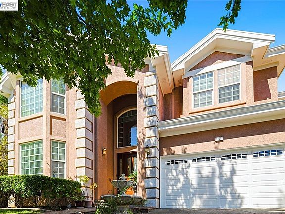 4th image of 720 Rutherford Cir