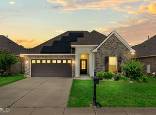 1943 Valdemar Pl, Bossier City, LA 71112
