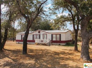880 County Road 429, Stockdale, TX 78160