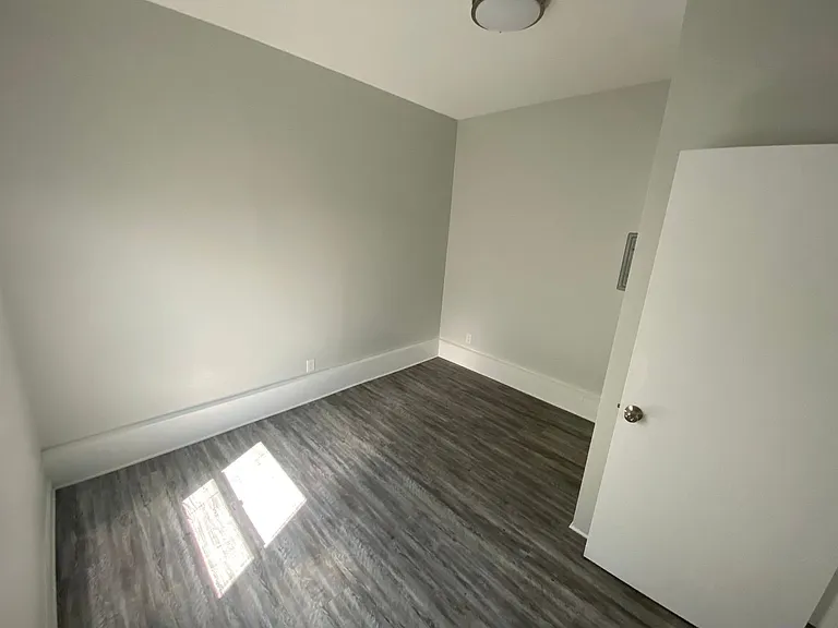 478 Landfair Ave — Photo 34
