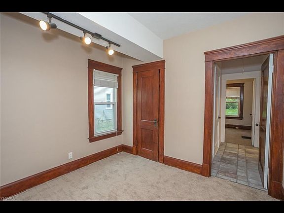 5th image of 20438 Almar Dr