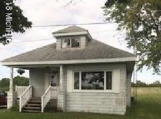 1075 Morgan Rd, Benton Harbor, MI 49022