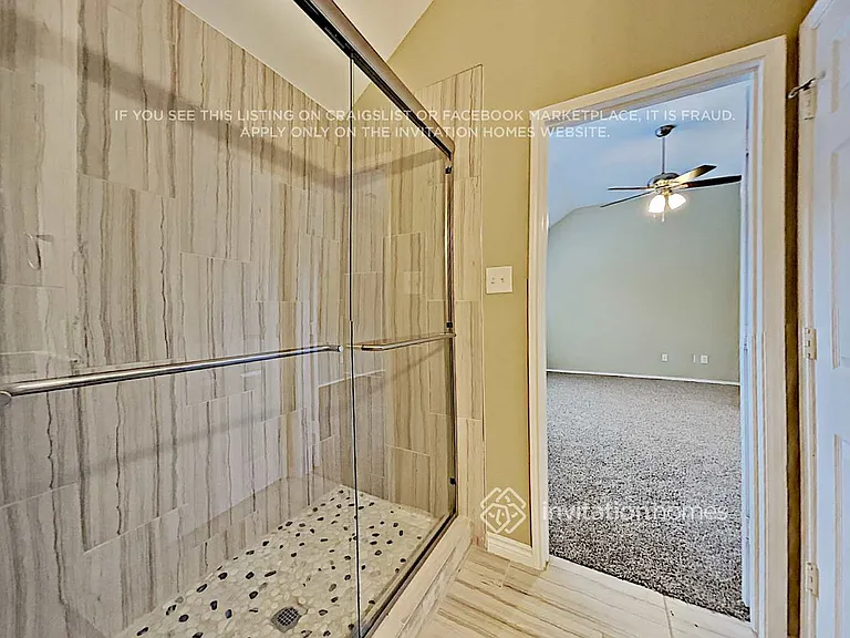 510 Maplewood Dr — Photo 13