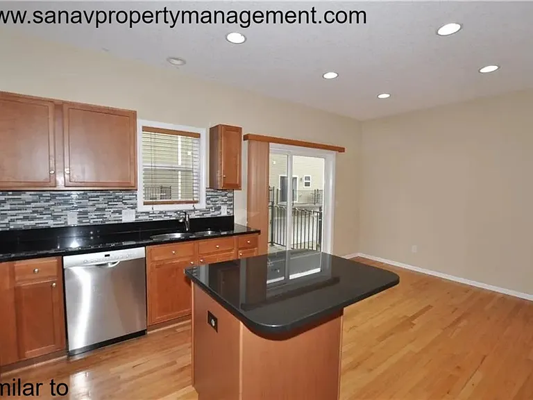 9160 Greenspire Dr #108 — Photo 5