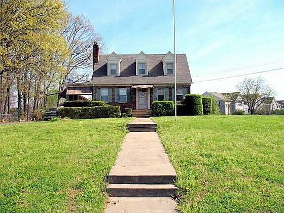 1st image of 127 Seminole Dr