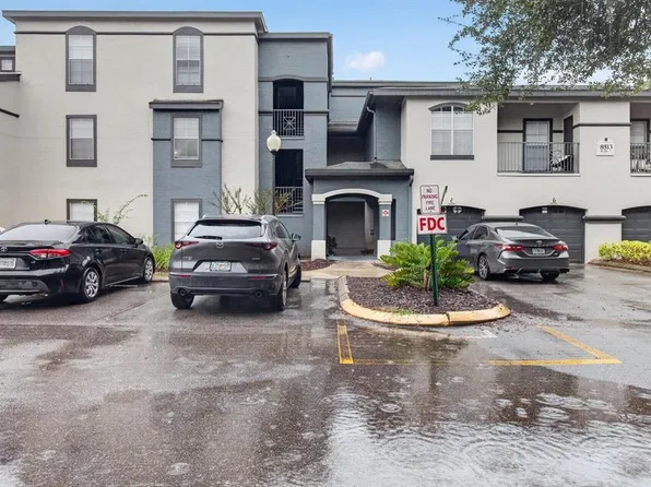 8513 ISLAND BREEZE LANE #207, TEMPLE TERRACE, FL 33637