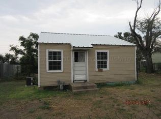 203 Cottonwood St, Borger, TX 79007