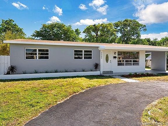4th image of 3240 Jackson Blvd