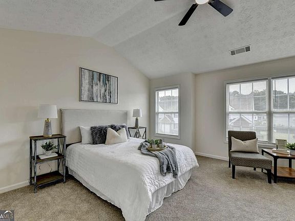 5th image of 3050 Kentmere Dr