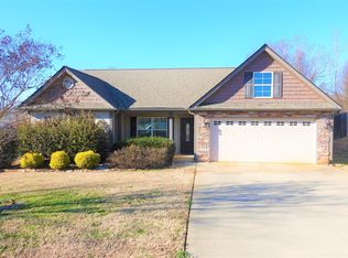610 Flintrock Dr, Boiling Springs, SC 29316