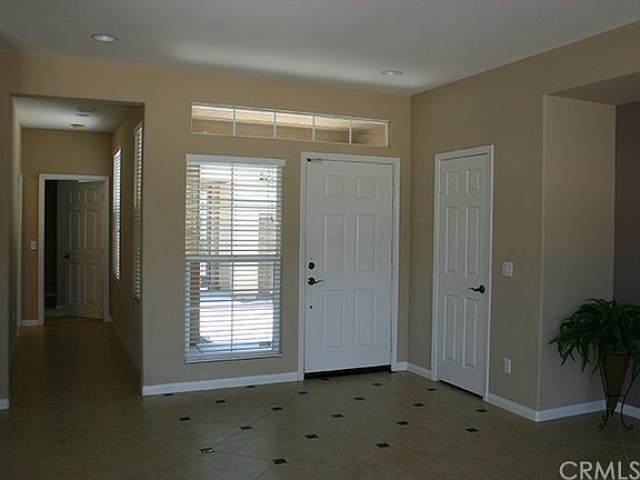 4th image of 81850 Golden Star Way