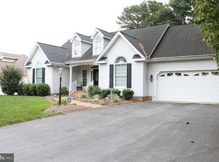 328 Lakelawn Dr, Milford, DE