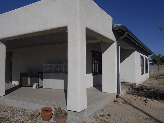 5th image of 880 S 10th Ave