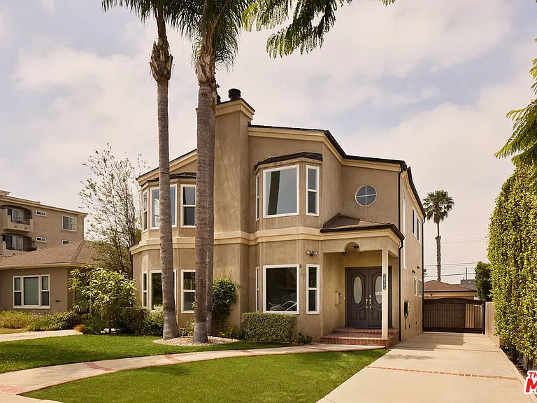 2955 Kelton Ave — Photo 27