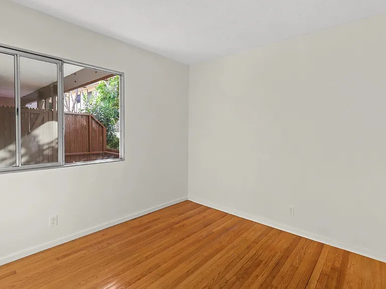 1444-1452 Colby Ave #1452-3 — Photo 13