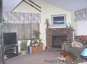 2nd image of 1411 Woodview Ter