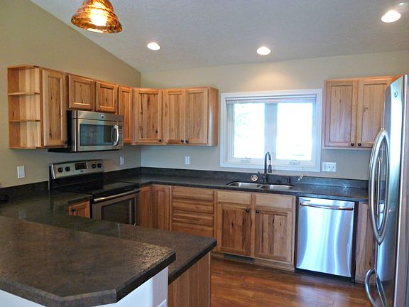 3rd image of 308 39th Ave NE
