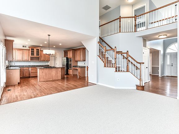 2nd image of 742 Vermillion Dr NE