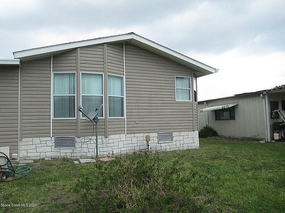 4th image of 1027 Barefoot Cir