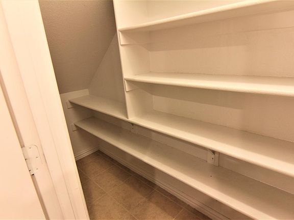 4th image of 1605 Black Duck Ter APT C