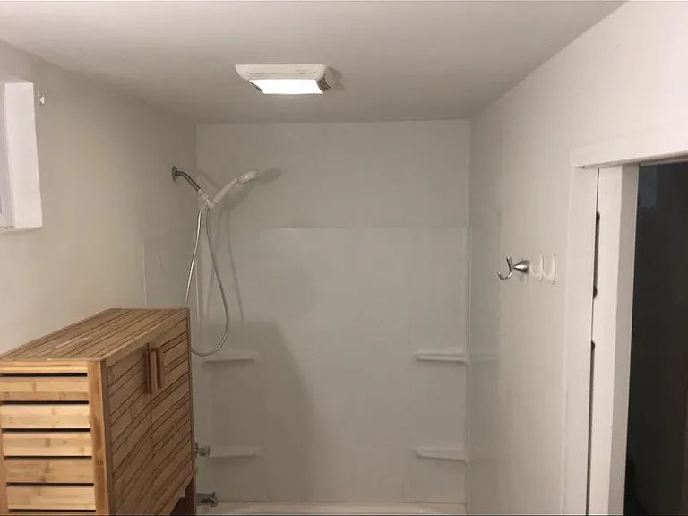 1120 Waverly Ave #1 — Photo 4