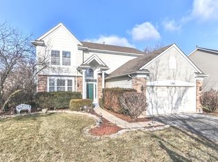 1289 Mayfair Ln, Grayslake, IL