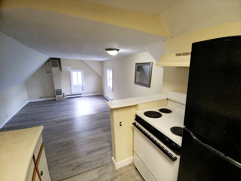 18 Walnut St #2 — Photo 30