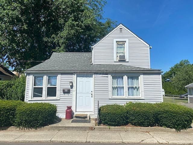 1st image of 69 N Franklin St