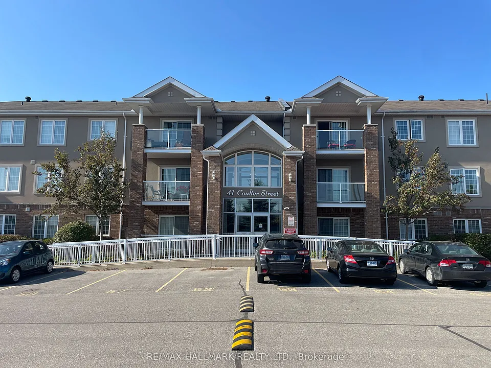 41 Coulter St #15