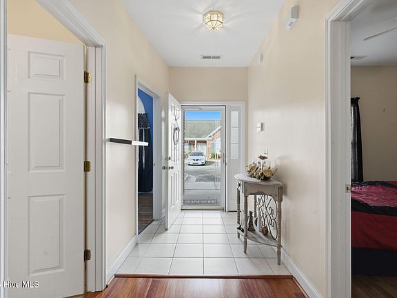 5th image of 1616 Honeybee Lane